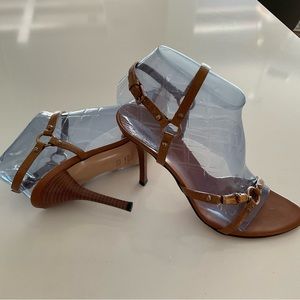 Gucci size 7 bamboo and leather